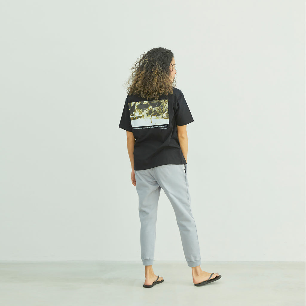 ahonui   |  BACK PHOTO PRINT S/S T-SHIRT