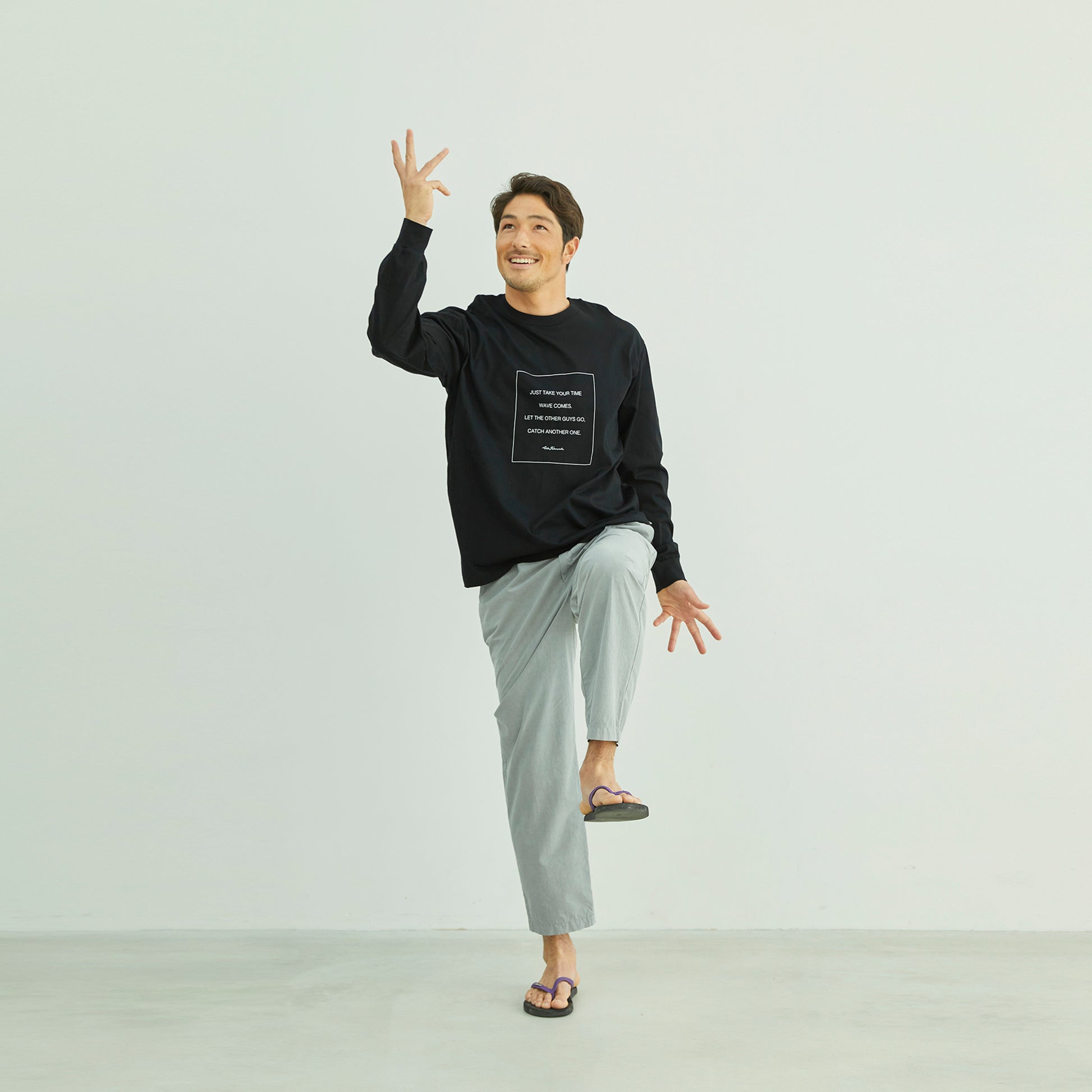 akahai   |  DUKE MESSAGE L/S T-SHIRT